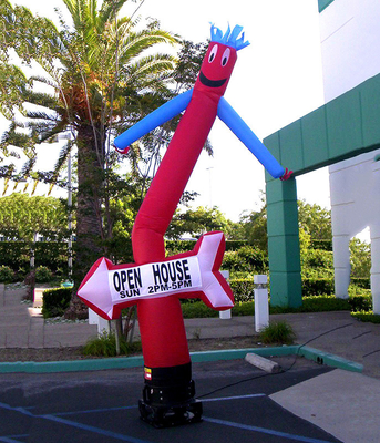 Un danseur d'air gonflable en PVC agitant une flamme Un homme de tube publicitaire gonflable