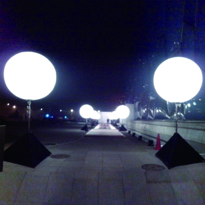 Éclairage attrayant planètes gonflables /PVC gonflables LED suspendu ballons d'impression complets pour la décoration