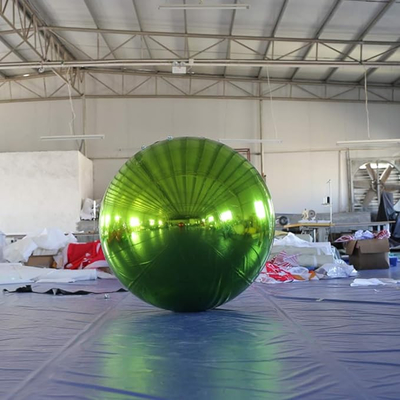 Couleurs personnalisées de la boule de miroir en PVC de Noël, décoratives pour l'extérieur, ballons réfléchissants gonflables