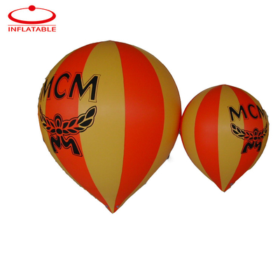 Un ballon gonflable en PVC rempli d' hélium pour l' événement