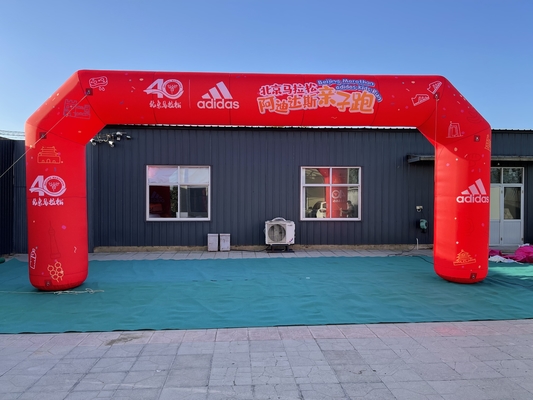 Arche gonflable extérieure pour l'entrée et la ligne d'arrivée pour l'événement publicitaire