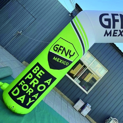 Fabrique Tianyili prix de gros personnaliser le logo taille 5m arc gonflable