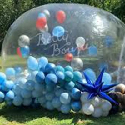 Maison gonflable à ballons