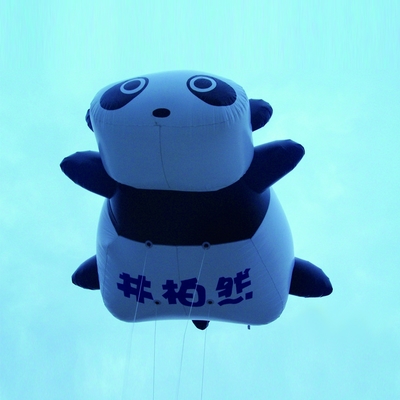 Ballon gonflable géant de panda annonçant le panda gonflable sous diverses formes en vente