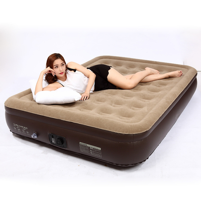 Vente à chaud Lit gonflable à air doux Plush Matraque flottante Durable Automatique électrique Inflation matelas à air